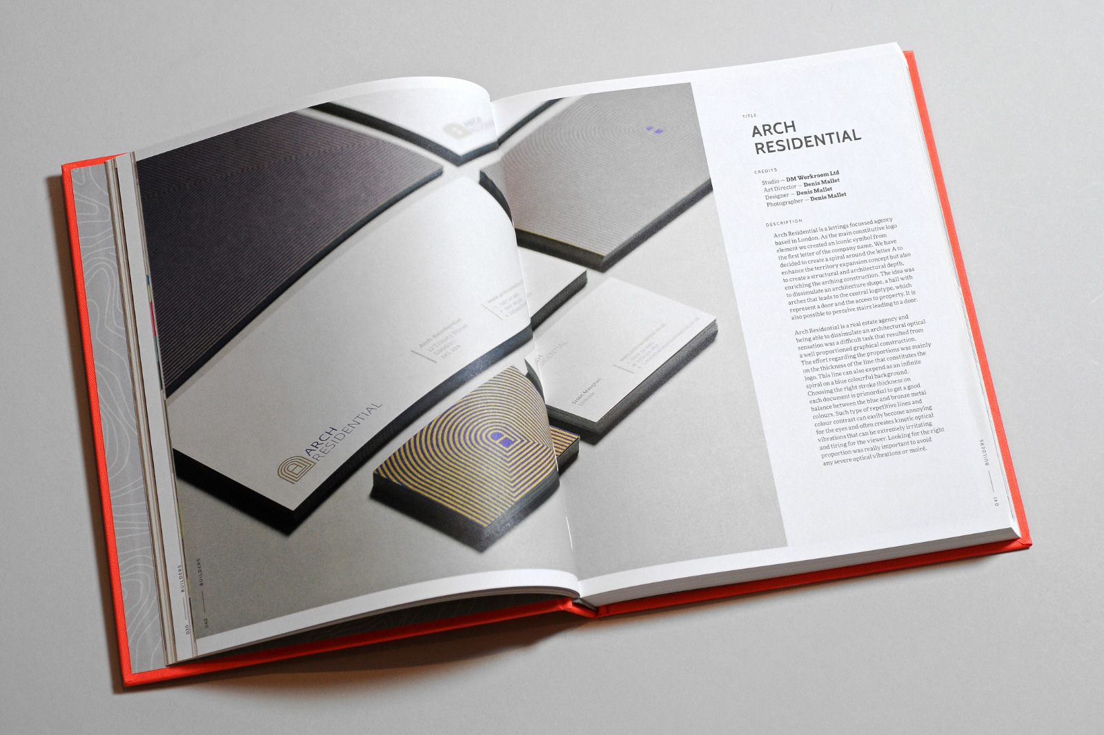 Double page de Brand Built présentant l’identité visuelle d’Arch Residential.